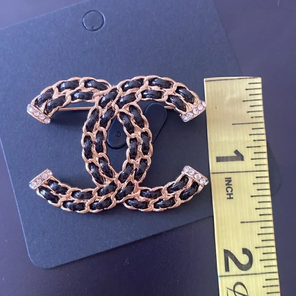Classic   Black Brooch